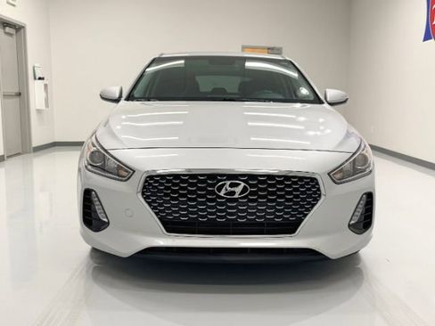 Used 2018 Hyundai Elantra GT w/ Style Package 02 FWD image 7