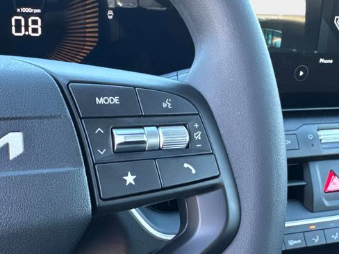 New 2026 Kia K4 LXS image 24