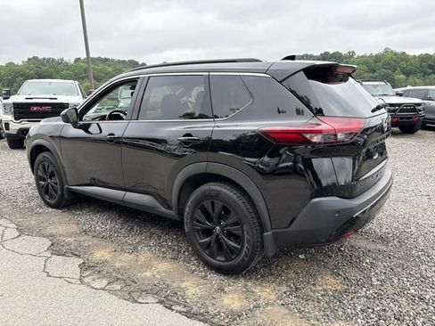 Certified 2023 Nissan Rogue SV w/ SV Premium B Package AWD/4WD image 3