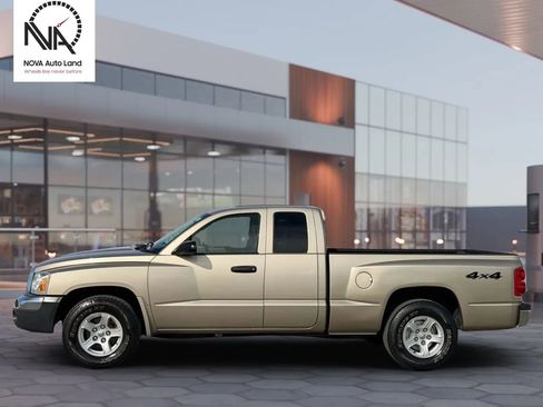 Used 2005 Dodge Dakota SLT image 5