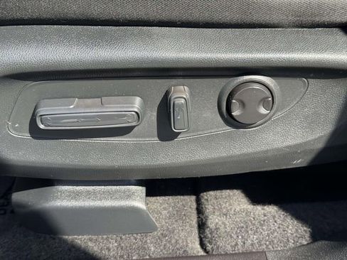 Certified 2025 Honda CR-V EX image 18