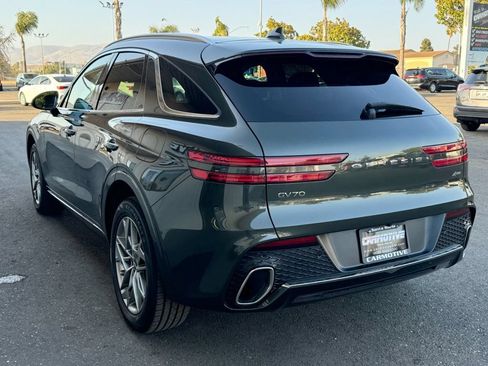 Used 2025 Genesis GV70 2.5T AWD/4WD image 6