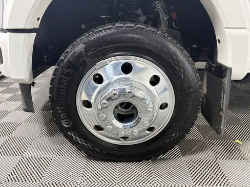Certified 2026 Ford F450 Platinum w/ FX4 Off-Road Package AWD/4WD image 11