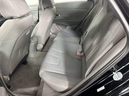 Used 2023 Hyundai Elantra SEL FWD image 21