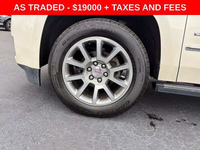 Used 2015 GMC Yukon XL Denali w/ Premium Package RWD image 9