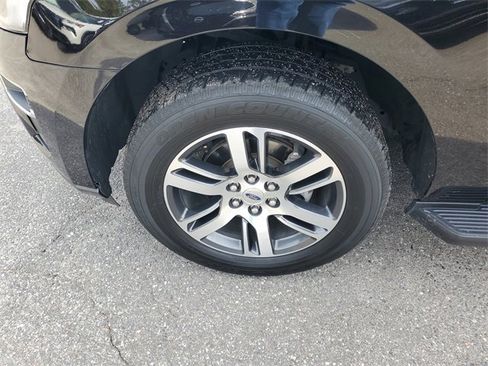 Used 2024 Ford Expedition Max Limited image 5