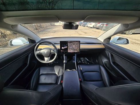 Used 2020 Tesla Model 3 Standard Range Plus image 19