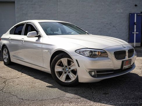 Used 2011 BMW 528i Sedan image 7
