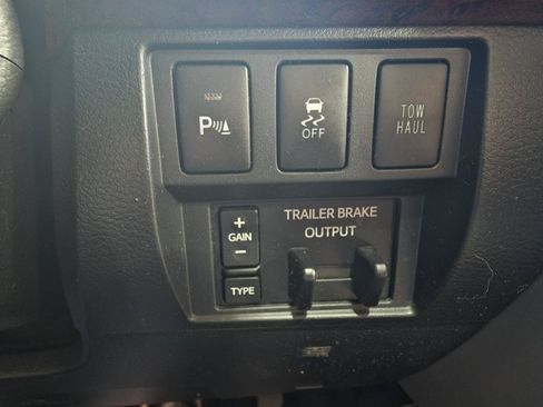 Used 2016 Toyota Tundra 1794 Edition AWD/4WD image 17