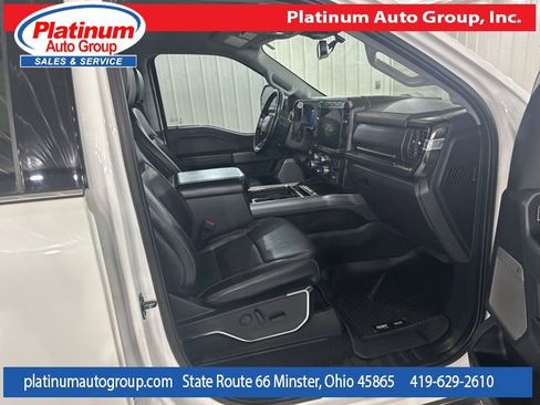 Used 2023 Ford F250 Lariat w/ Tow Technology Package image 35