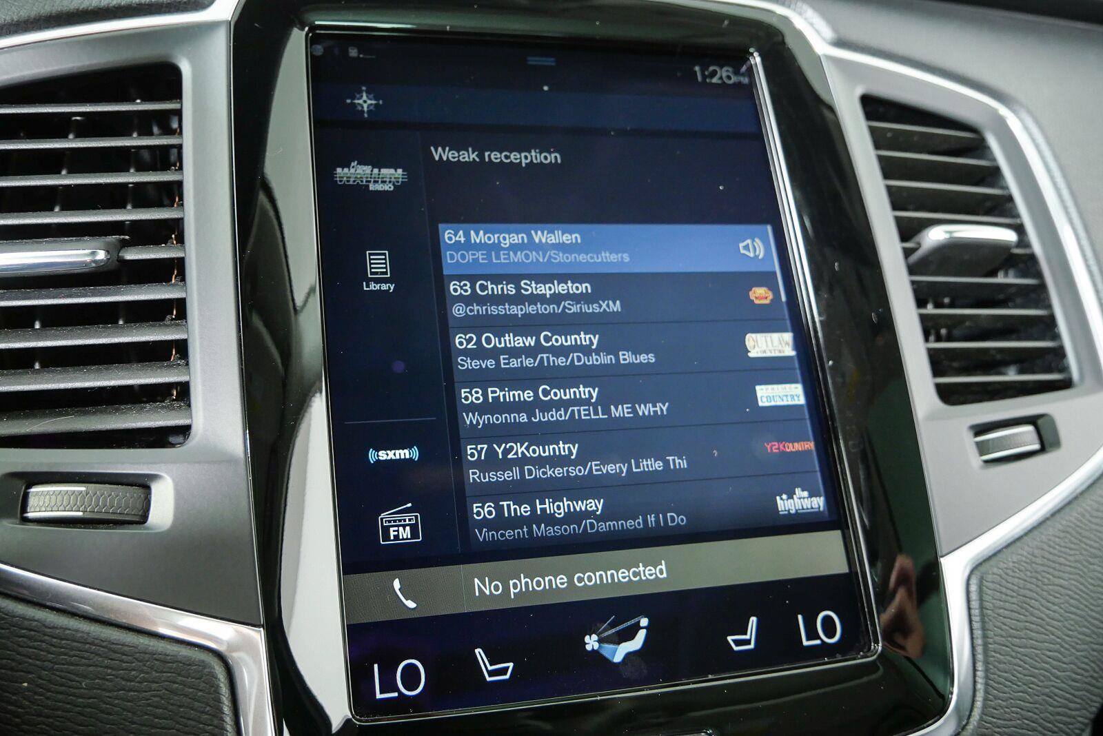 Used 2018 Volvo XC90 T6 Momentum w/ Convenience Package AWD/4WD image 13