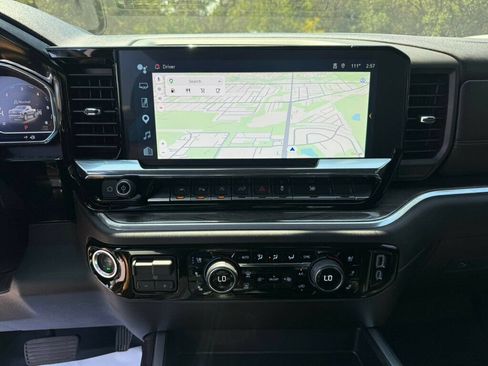 Used 2025 Chevrolet Silverado 1500 LTZ w/ LTZ Premium Package AWD/4WD image 7