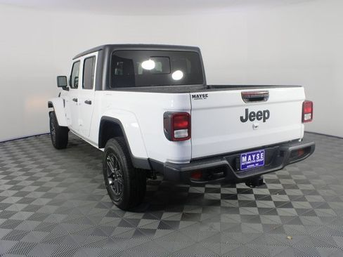 New 2026 Jeep Gladiator Sport image 21
