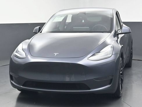 Used 2023 Tesla Model Y Long Range AWD/4WD image 48