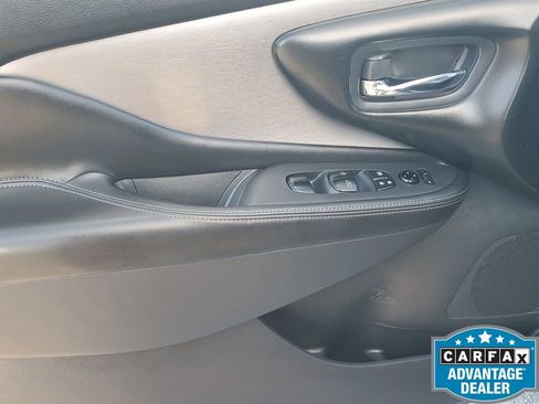 Used 2022 Nissan Murano S image 41