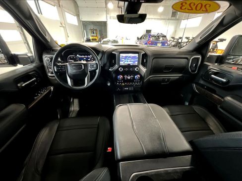 Used 2023 GMC Sierra 2500 Denali w/ Denali Ultimate Package image 21