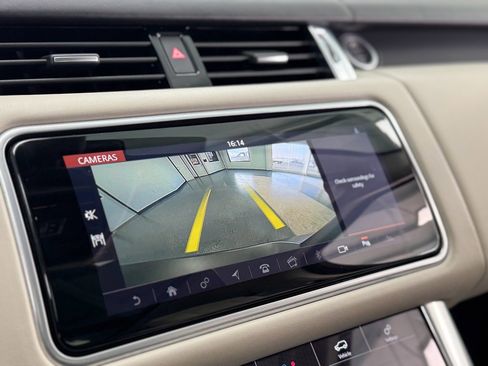 Used 2019 Land Rover Range Rover Sport HSE Dynamic image 29