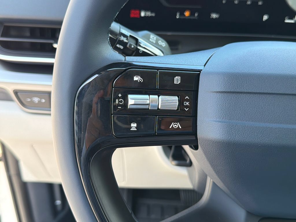 New 2027 Kia Carnival SX w/ Dark Edition Package FWD image 21