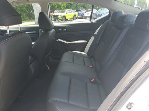 Certified 2025 Nissan Altima 2.5 SR w/ SR Premium Package FWD image 11