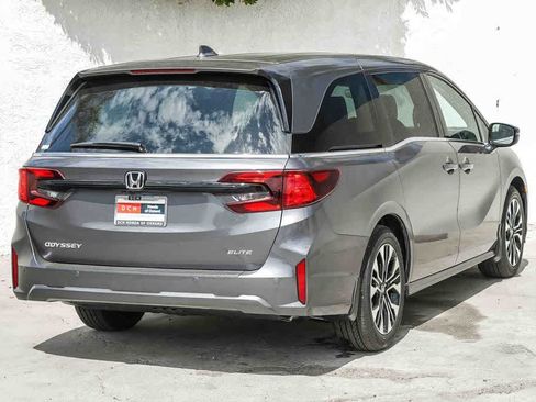 New 2026 Honda Odyssey Elite image 4