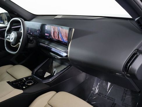 Used 2025 BMW X3 xDrive30i w/ Convenience Package image 9