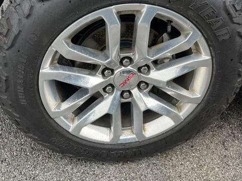 Used 2019 GMC Sierra 1500 SLT w/ SLT Premium Package AWD/4WD image 17
