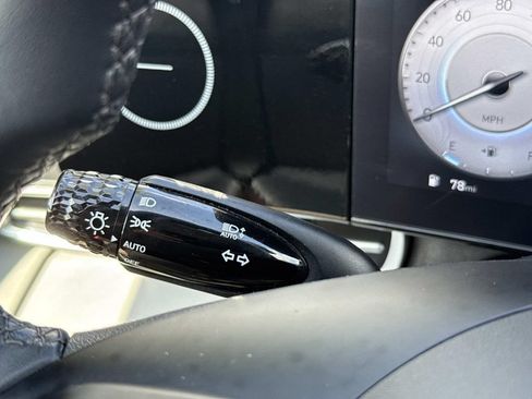 Used 2024 Hyundai Elantra Limited FWD image 41