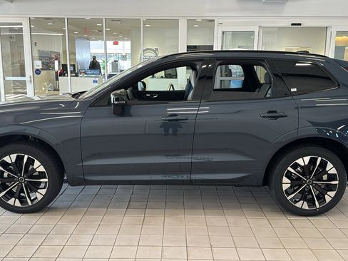 New 2026 Volvo XC60 B5 Plus w/ Protection Package Premier image 8