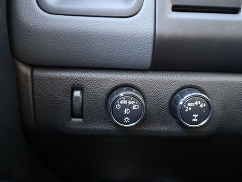 Used 2019 Chevrolet Colorado Z71 AWD/4WD image 18