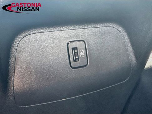 Used 2024 Nissan Sentra SV FWD image 32