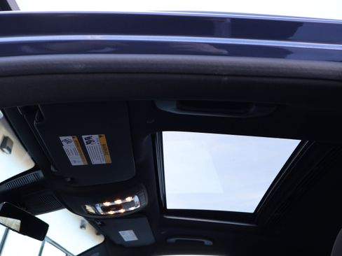 Used 2024 Mercedes-Benz GLE 450e 4MATIC image 13