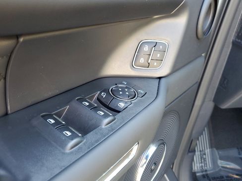 Used 2024 Ford Expedition Max Platinum image 23