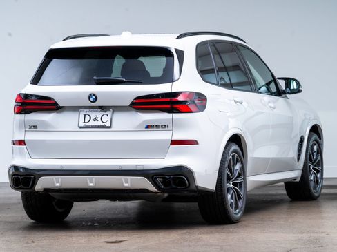 Used 2024 BMW X5 M60i AWD/4WD image 6
