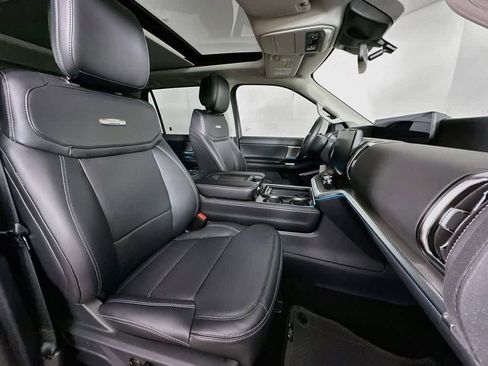 New 2026 Ford Expedition Max Platinum w/ Driver's Package AWD/4WD image 15