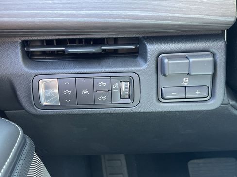 New 2025 GMC Sierra EV Denali image 51