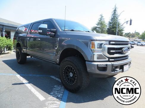 Used 2022 Ford F350 Platinum w/ FX4 Off-Road Package AWD/4WD image 7