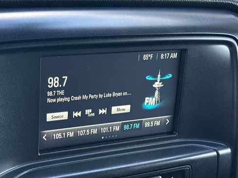 Used 2019 Chevrolet Silverado 1500 W/T AWD/4WD image 17