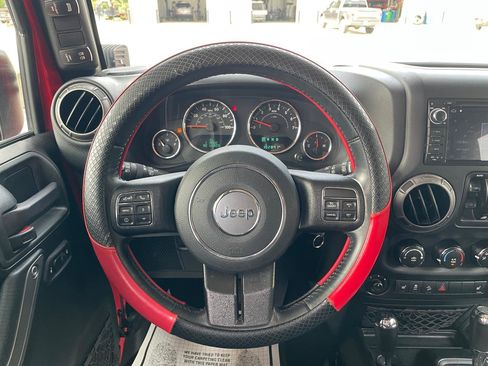 Used 2018 Jeep Wrangler Unlimited Sport S AWD/4WD image 15