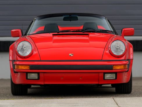 Used 1989 Porsche 911 Carrera RWD image 36