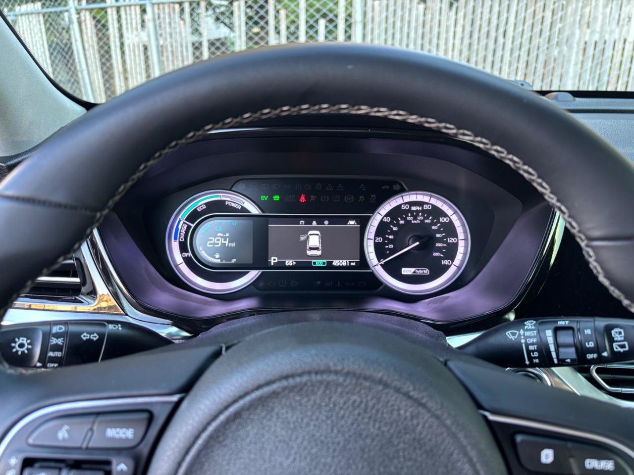 Used 2022 Kia Niro LXS FWD image 6