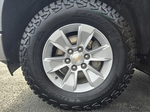 Used 2025 Chevrolet Silverado 1500 LT w/ Work Truck Package image 10