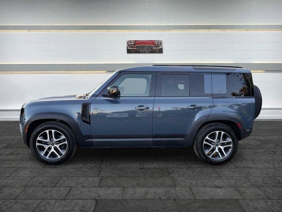 Used 2022 Land Rover Defender 110 S AWD/4WD image 4