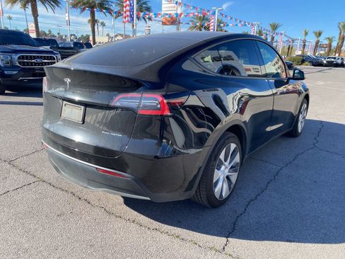 Used 2020 Tesla Model Y Long Range image 7