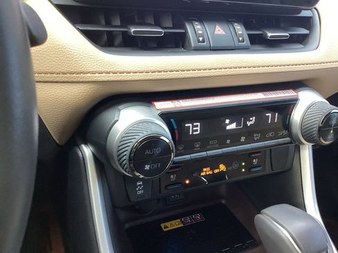 Used 2025 Toyota RAV4 Limited w/ Advanced Technology Package image 14