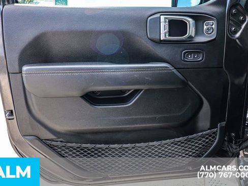 Used 2021 Jeep Wrangler Unlimited Sahara image 49