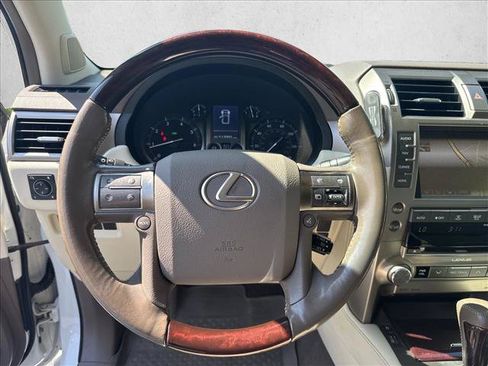 Used 2018 Lexus GX 460 Premium w/ Premium Package AWD/4WD image 17