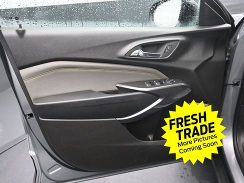 Used 2025 Chevrolet Trax ACTIV w/ Driver Confidence Package image 18