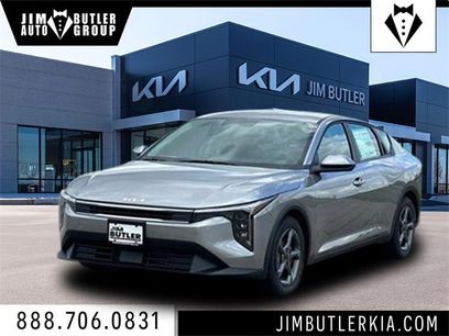 New 2025 Kia K4 LXS