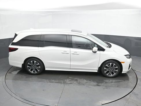 Used 2025 Honda Odyssey Elite image 28