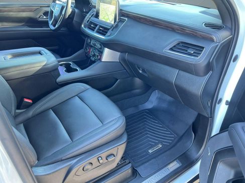 Certified 2023 Chevrolet Suburban LT w/ LT Signature Plus Package image 31